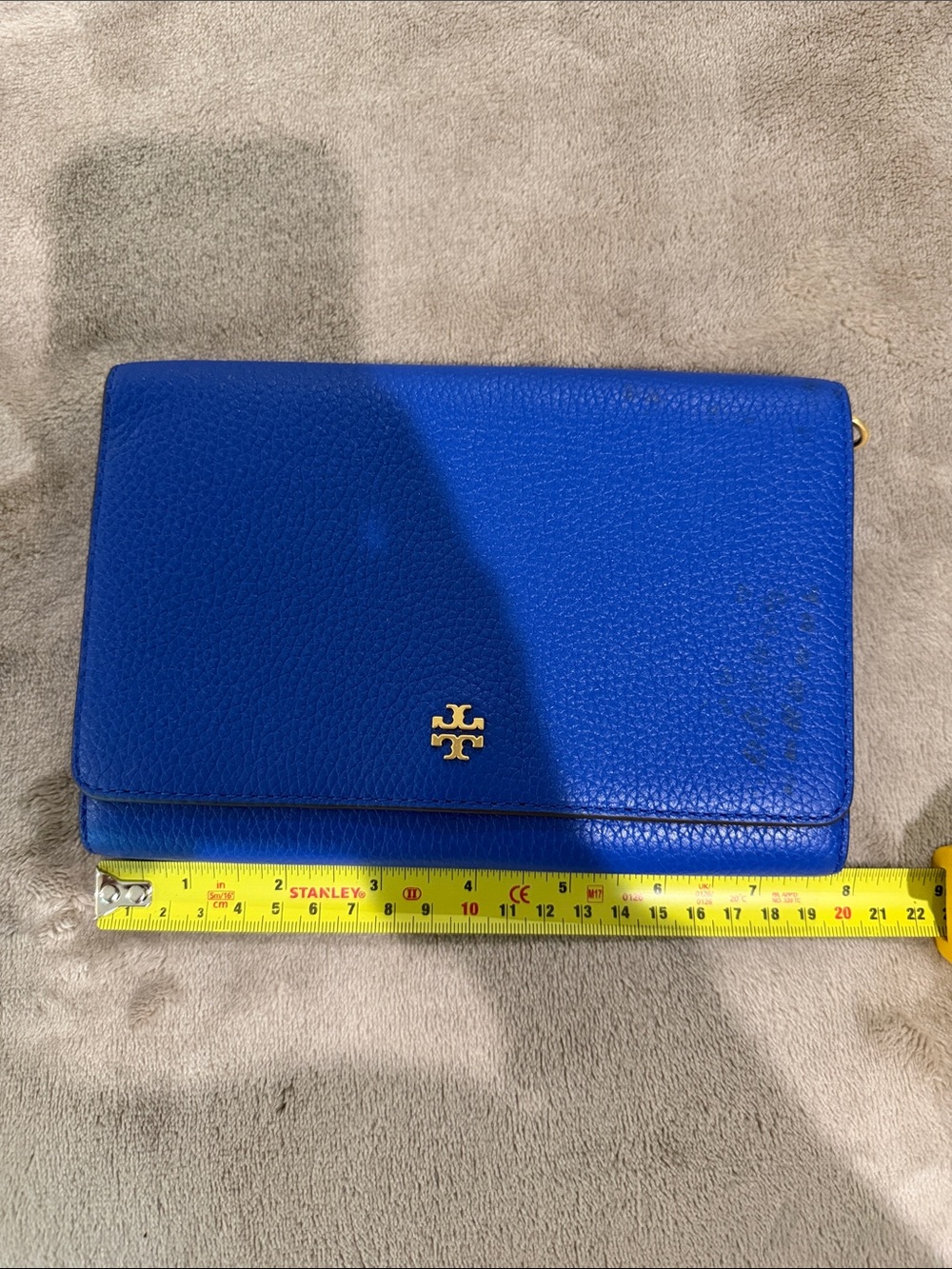 Tory Burch Cobalt Blue Crossbody with Gold Hardware, Detachable Strap & Dust Bag - Picture 9 of 10